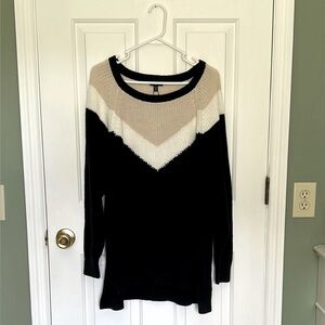 Women’s Oversized Express Tri Colored top. Size Medium. New with tags!